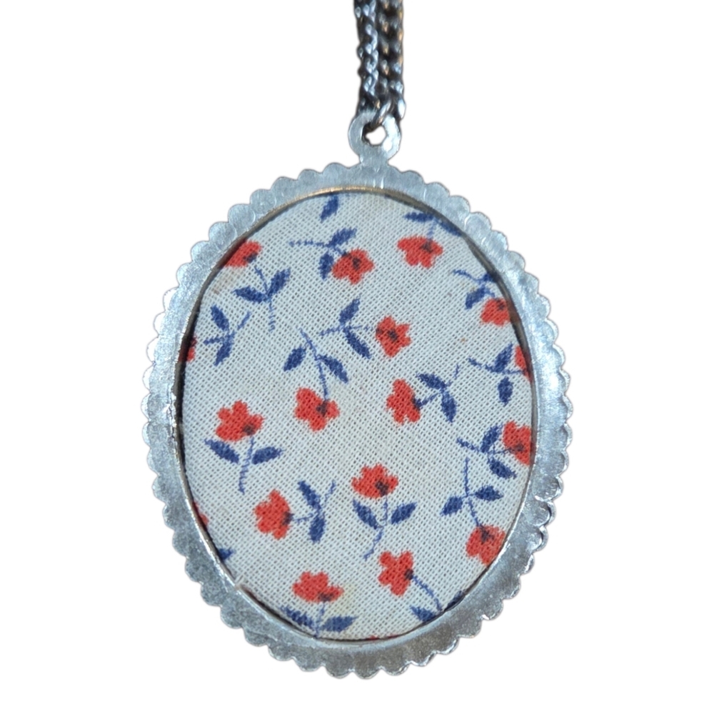 Vintage Petit Point Embroidery Pink Rose Flower & Greenery Silver Tone Pendant - Picture 2 of 8